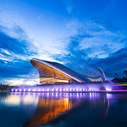 研究聚氨酯泡沫表皮增厚劑在解決雙組分自動澆注機生產時表皮發(fā)粘現(xiàn)象的作用